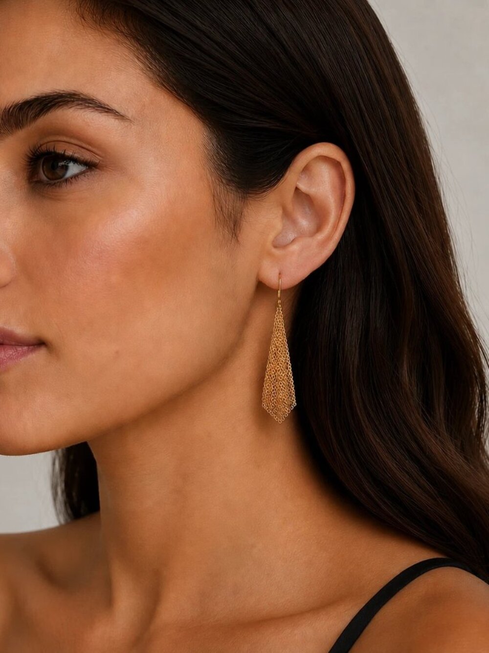 Tiffany & Co. 18K Yellow Gold Elsa Peretti Mesh Scarf Earrings - Picture 2 of 7